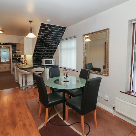 Hunters Moon Annexe Villa Fulford  Exteriör bild
